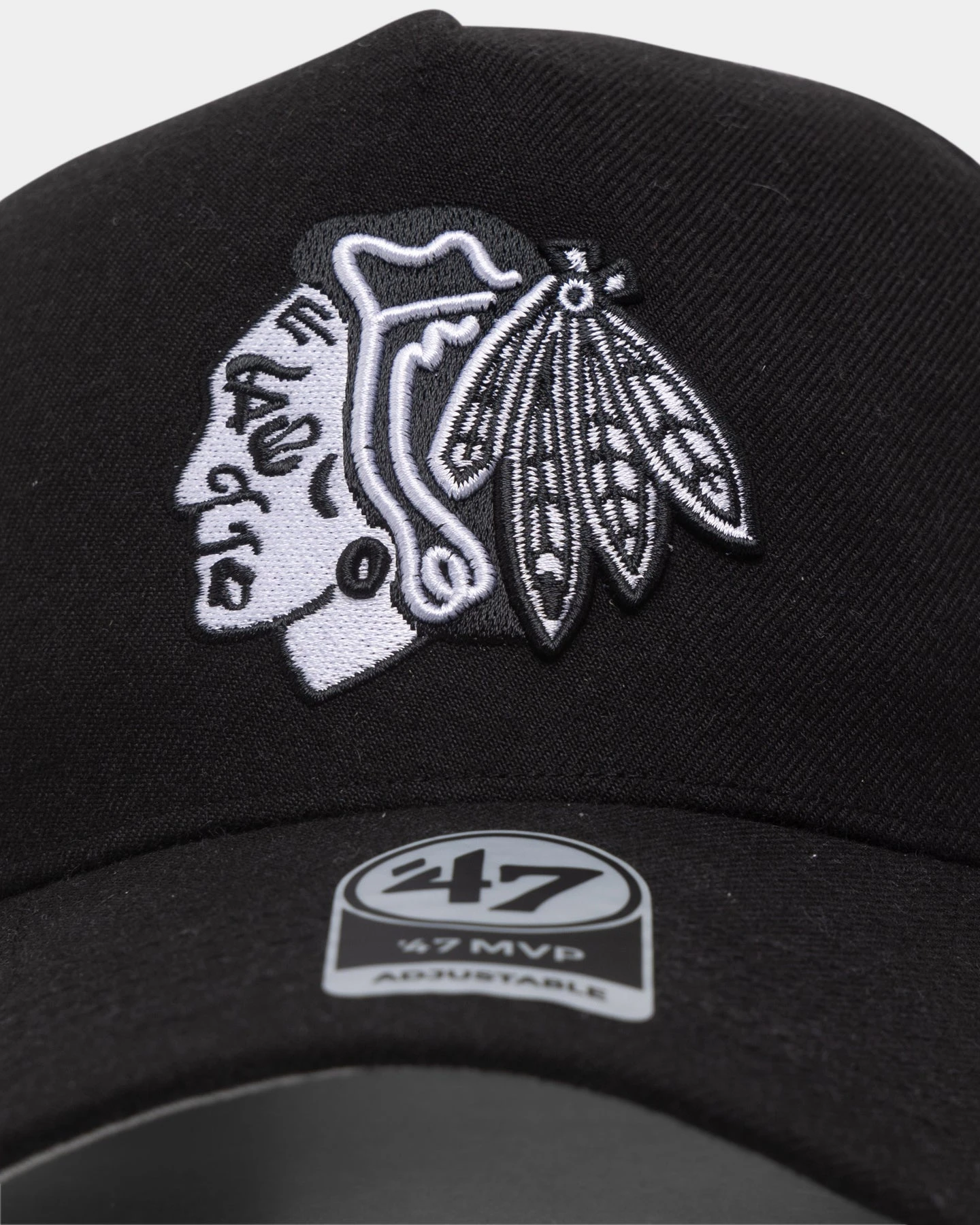 '47 BRAND 47 Brand Chicago Blackhawks MVP DT Snapback Black/White 7 '47 BRAND 47 Brand Chicago Blackhawks MVP DT Snapback Black/White - Image 5