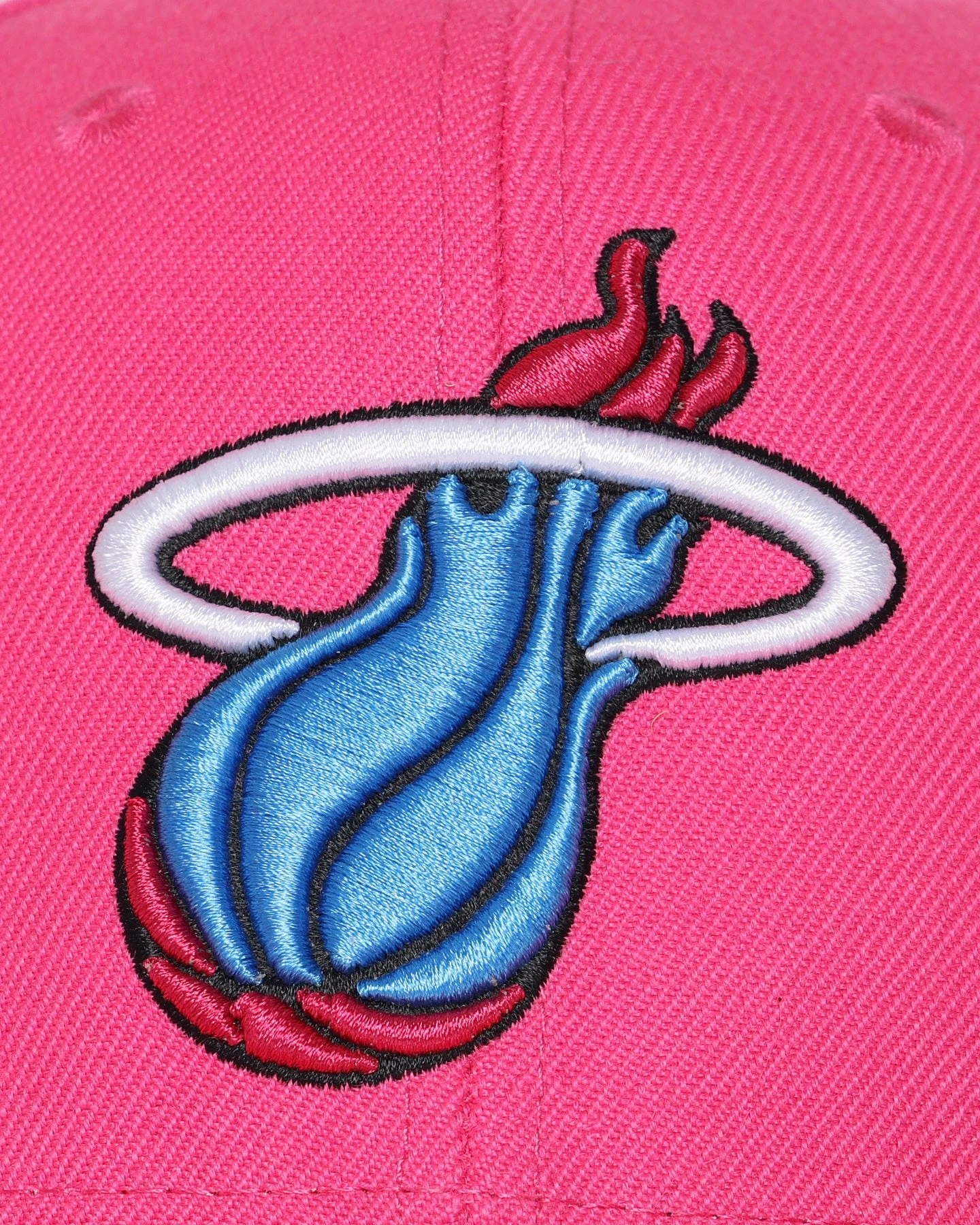 Mitchell & Ness Miami Heat 'Highway' Pro Crown Snapback Pink 8 Mitchell & Ness Miami Heat 'Highway' Pro Crown Snapback Pink - Image 6