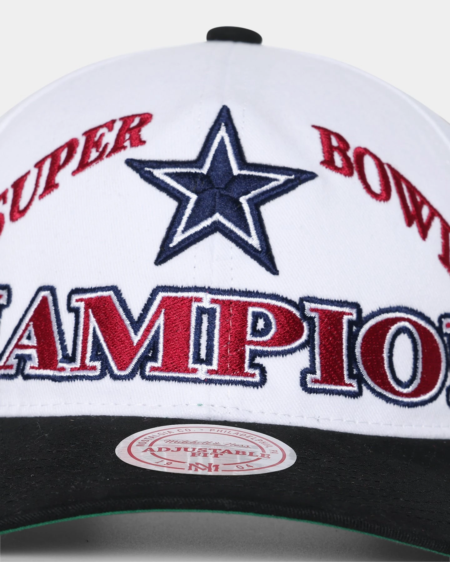 Mitchell & Ness Dallas Cowboys Super Bowl XXVII 'Dallas Cowboys Champs' Deadstock Snapback Vintage White 8 Mitchell & Ness Dallas Cowboys Super Bowl XXVII 'Dallas Cowboys Champs' Deadstock Snapback Vintage White - Image 6