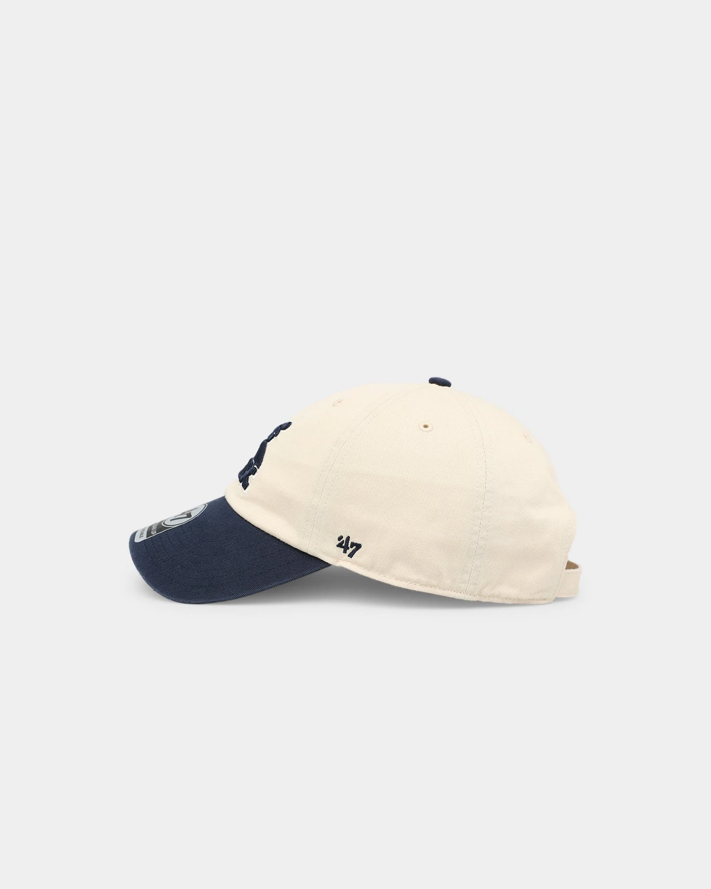 '47 BRAND 47 Brand Chicago White Sox Clean Up Strapback Natural 6 '47 BRAND 47 Brand Chicago White Sox Clean Up Strapback Natural - Image 4