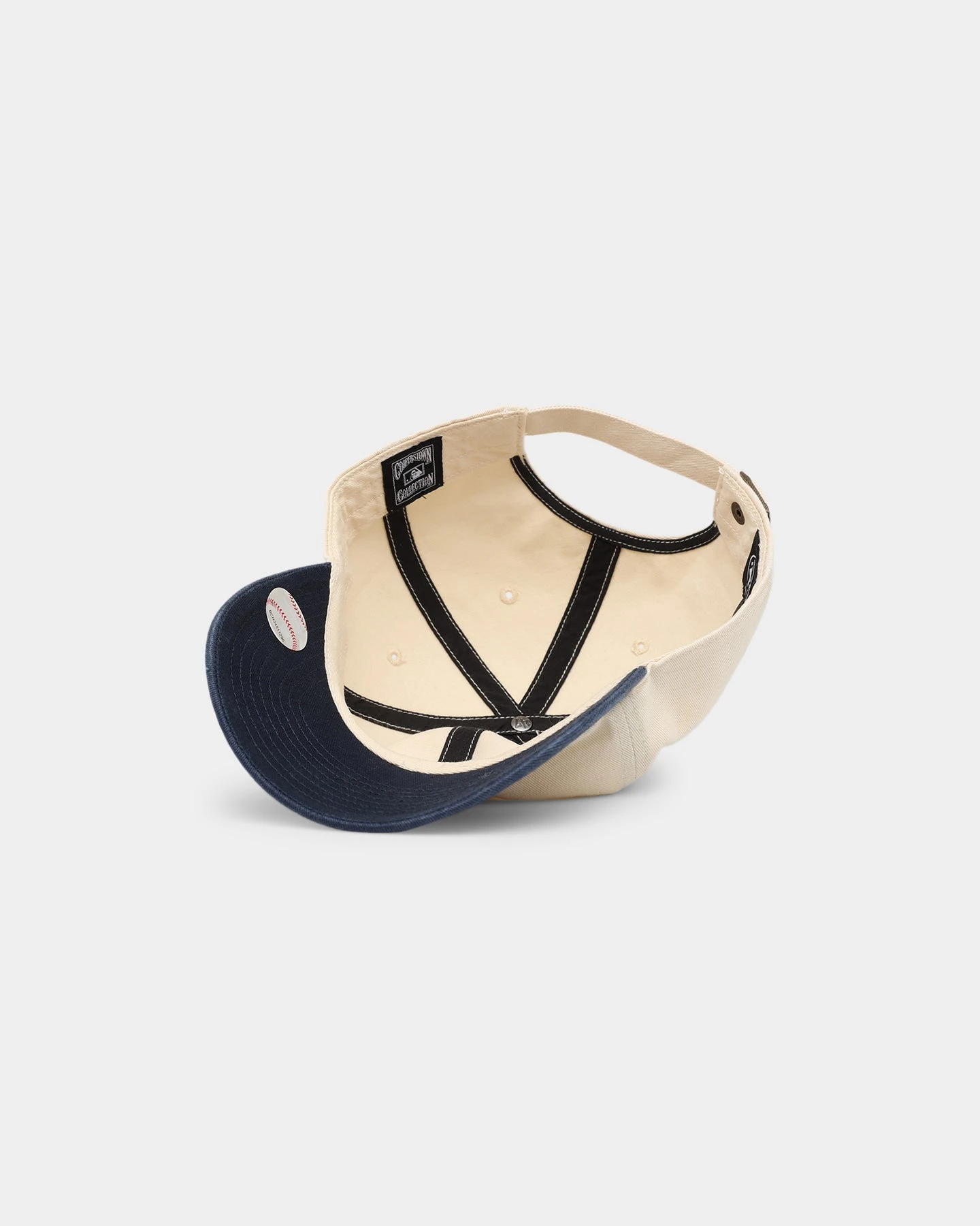 '47 BRAND 47 Brand Chicago White Sox Clean Up Strapback Natural 8 '47 BRAND 47 Brand Chicago White Sox Clean Up Strapback Natural - Image 6