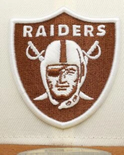 New Era Las Vegas Raiders 'Toasted Peanut' 59FIFTY Fitted Chrome -Sportswear Women Store 01028880 YC808 default 0050
