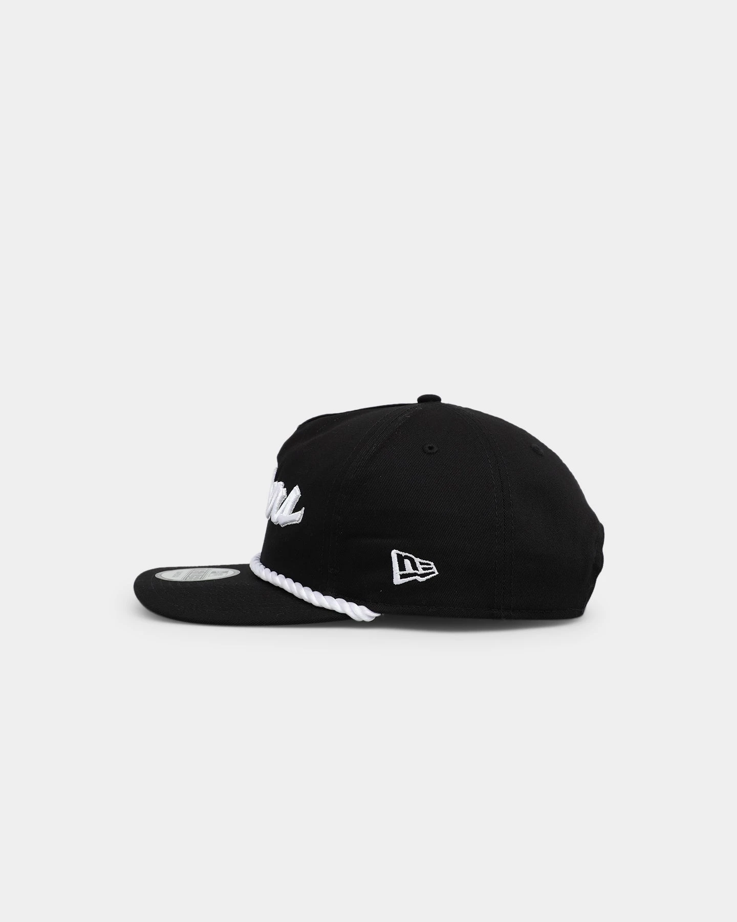 New Era Las Vegas Raiders 'Throwback Raiders' Golfer Snapback Black 6 New Era Las Vegas Raiders 'Throwback Raiders' Golfer Snapback Black - Image 4