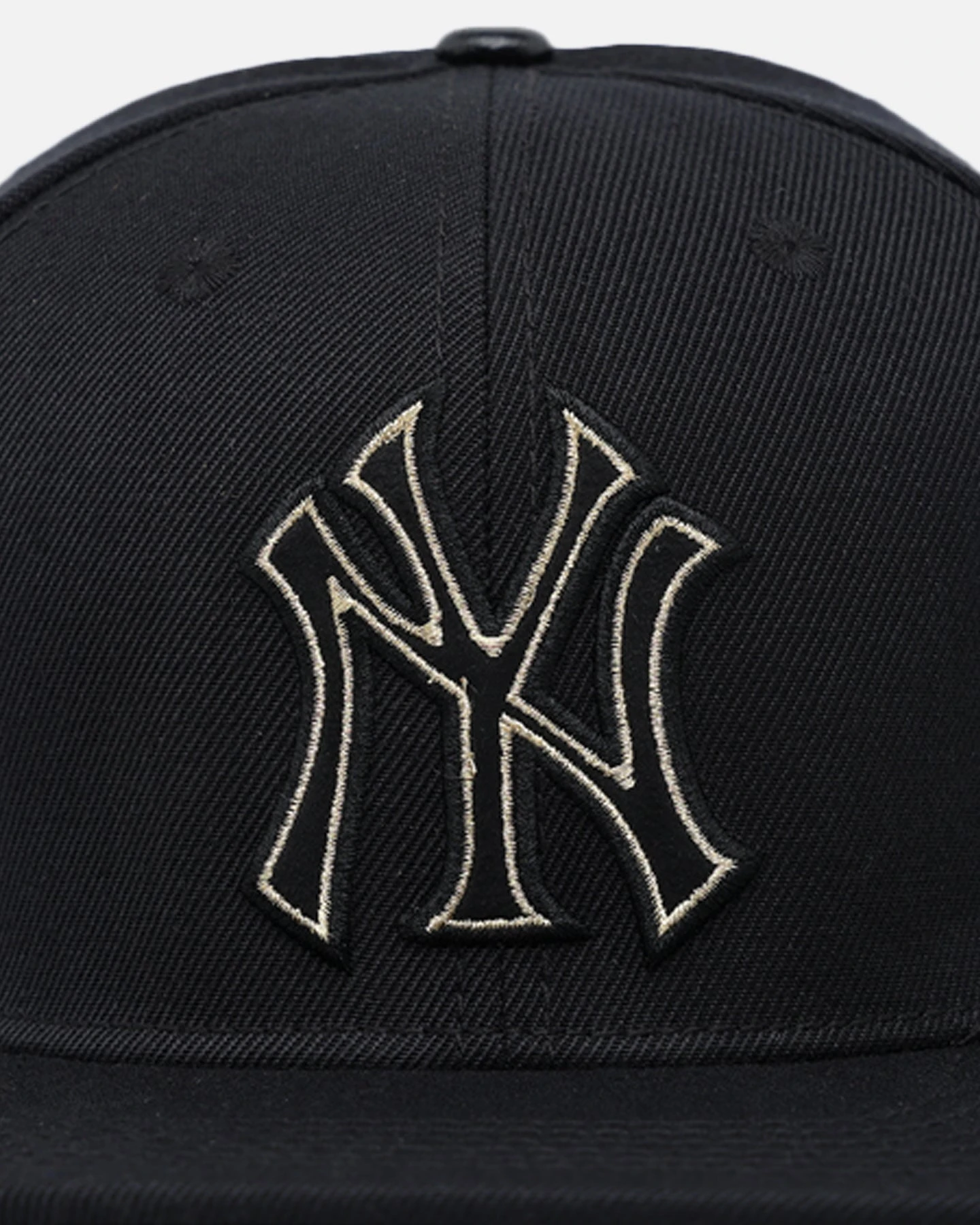 Pro Standard New York Yankees 'Black & Gold' Snapback Black/Gold 7 Pro Standard New York Yankees 'Black & Gold' Snapback Black/Gold - Image 5