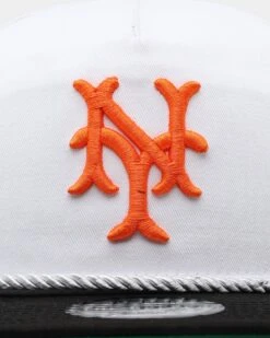 New Era New York Giants 2-Tone Golfer Snapback White/Black -Sportswear Women Store 01029895 YW110 default 0050