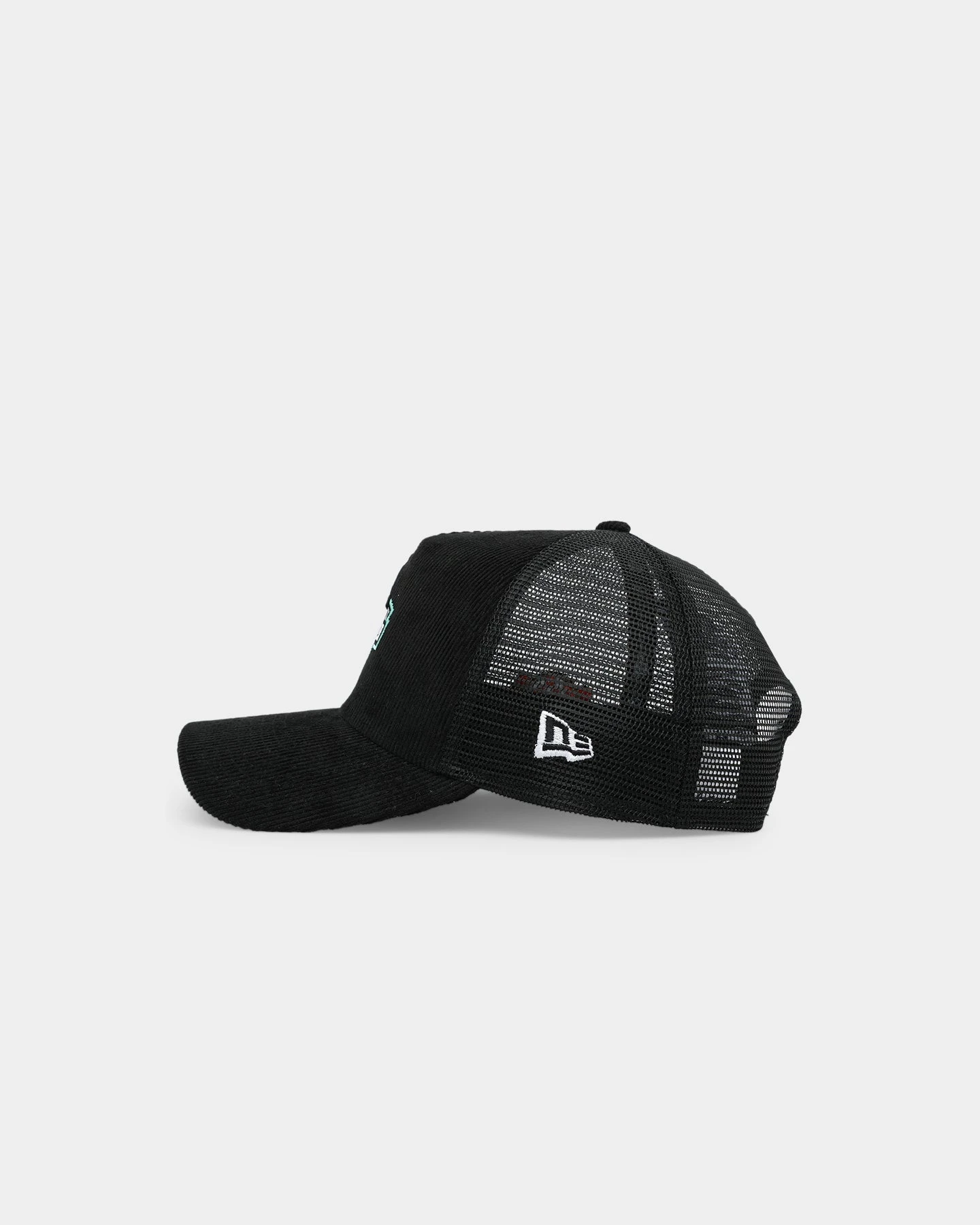 New Era Women's New York Liberty 'WNBA All Star' 9FORTY A-Frame Trucker Snapback Black 6 New Era Women's New York Liberty 'WNBA All Star' 9FORTY A-Frame Trucker Snapback Black - Image 4