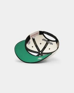 Mitchell & Ness New York Knicks 'Versus' Houston Rockets Deadstock Snapback Off White/Black -Sportswear Women Store 01030506 YO240 default 0060