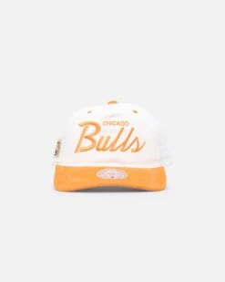 Mitchell & Ness Chicago Bulls Pastel Corduroy Snapback White Cream/Orange -Sportswear Women Store 01032440 YX676 default 0050