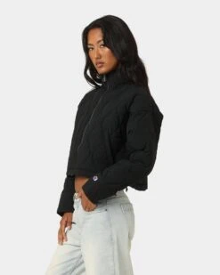 Champion Women's Lifestyle Cropped Puffer Jacket Black -Sportswear Women Store 02043418 YB001 womens 060