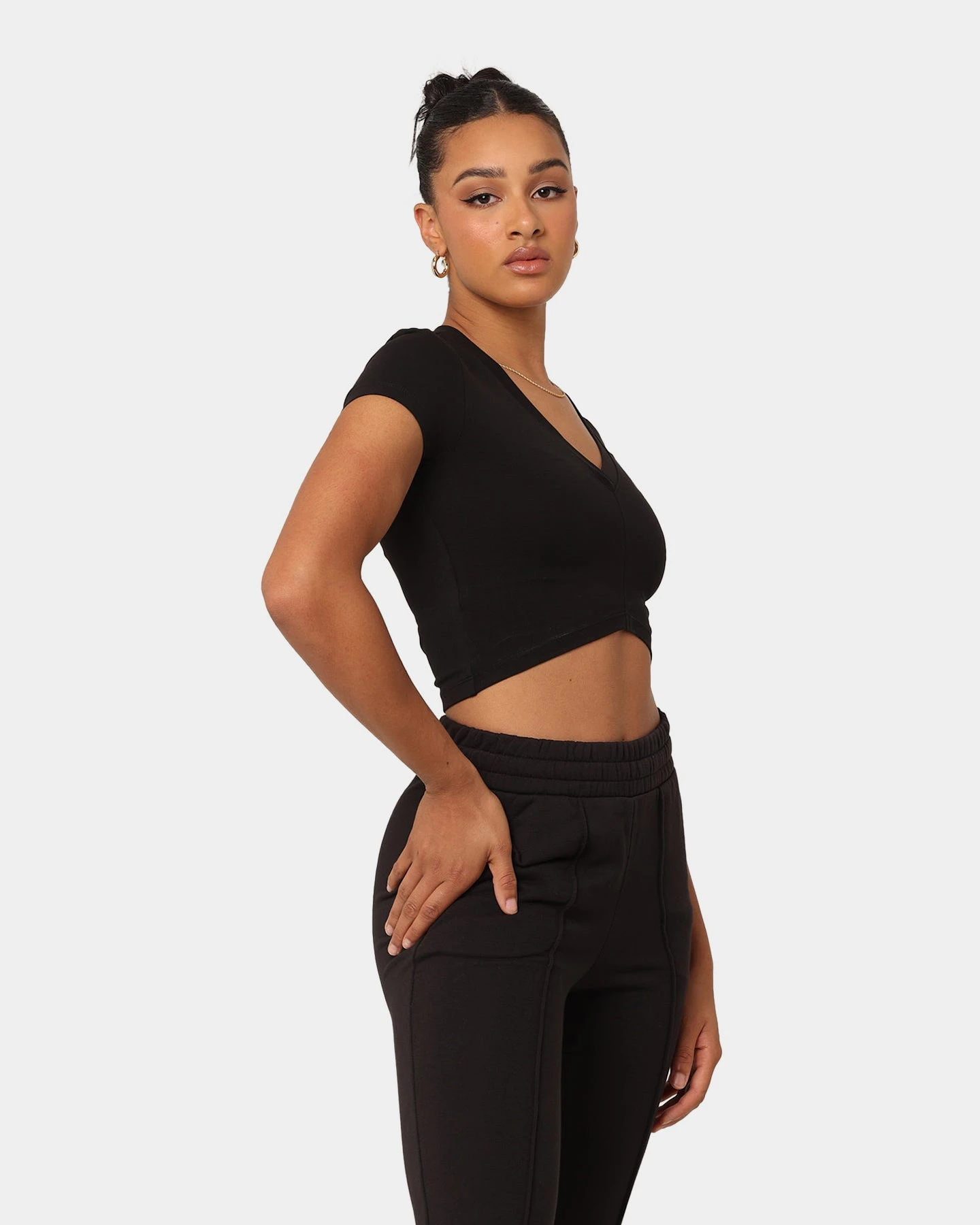 Puma Women's Classics Cropped Slim T-Shirt Puma Black 7 Puma Women's Classics Cropped Slim T-Shirt Puma Black - Image 5