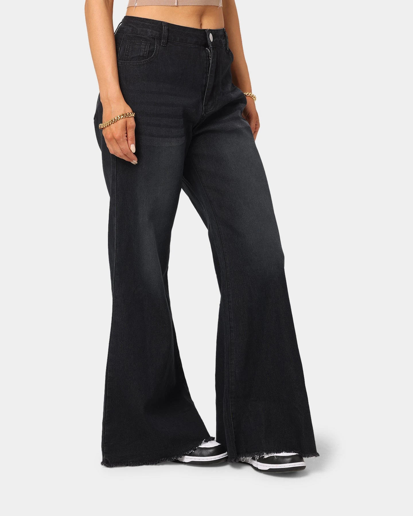 XXIII Women's Jacquie Bell Bottom Jeans Black 8 XXIII Women's Jacquie Bell Bottom Jeans Black - Image 6
