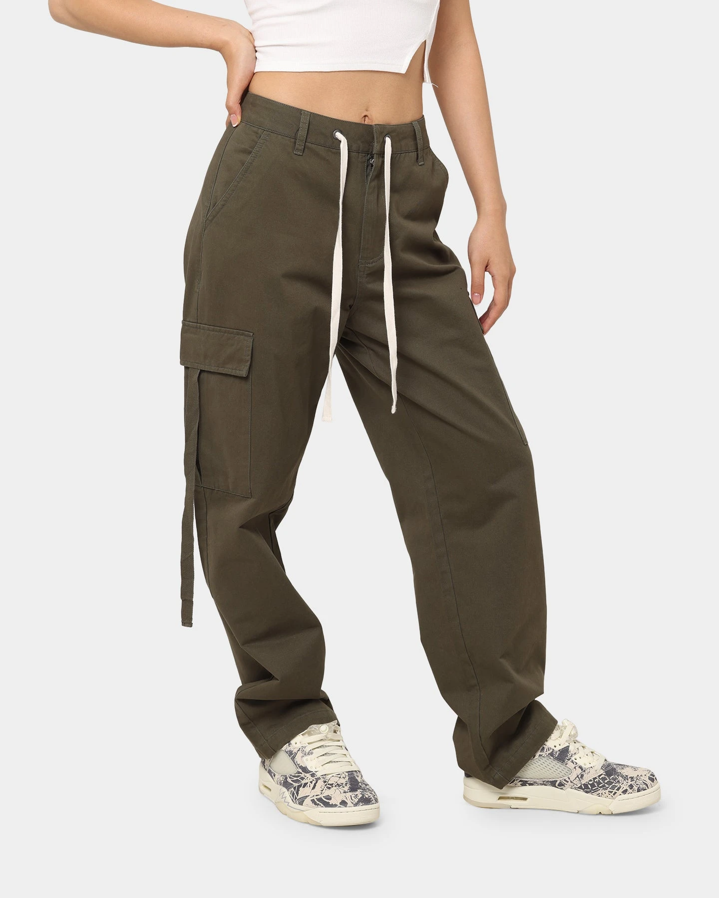 MNML Women's Baggy Cargo Pants Khaki 7 MNML Women's Baggy Cargo Pants Khaki - Image 5