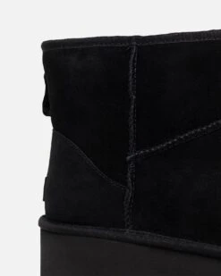 Ugg Boots Women's Classic Mini Platform Black 16 Ugg Boots Women's Classic Mini Platform Black -Sportswear Women Store 05010845 YB001 default 0070