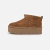 Ugg Boots Women's Classic Ultra Mini Platform Chestnut