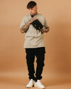 Eastpak Doggy Bum Bag Black -Sportswear Women Store 06008490 YB001 mens 0021