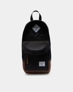 Herschel Bag Co Heritage Shoulder Bag Black/Tan -Sportswear Women Store 06010308 YB023 default 0040 3a3a194a 7b47 4b54 a9a8 a58bf3d5792e