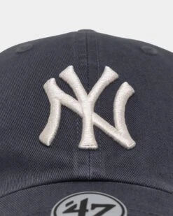 '47 BRAND 47 Brand Men's New York Yankees Clean Up Strapback Vintage Navy 12 '47 BRAND 47 Brand Men's New York Yankees Clean Up Strapback Vintage Navy -Sportswear Women Store 190182525801 default 000050 1a1eca82 1729 4cfc bbfa 5bcf6297cdce
