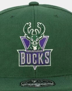 Mitchell & Ness Milwaukee Bucks 'Team Ground 2.0 Hardwood Classics' Fitted Green -Sportswear Women Store 195563745489 default 0060