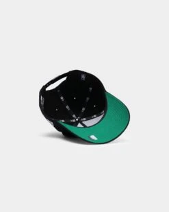 New Era Boston Celtics Coach Script Old Golfer Snapback Black -Sportswear Women Store 195599180124 default 0070