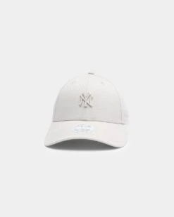 New Era Women's New York Yankee's Tonal 9FORTY A-Frame Stone