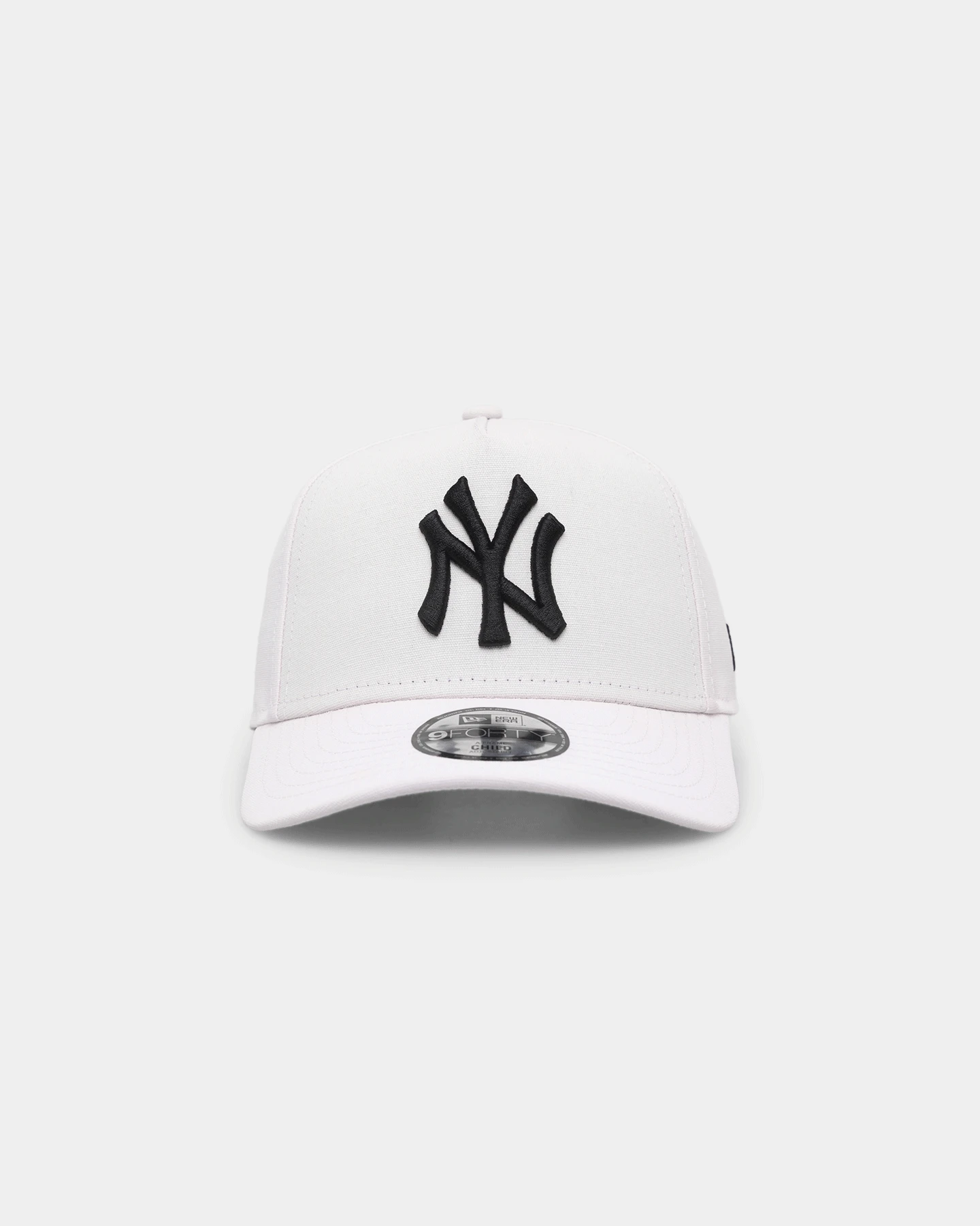New Era Kid's New York Yankees White UV Activation 9FORTY A-Frame Stretch Fit UV Active White 3 New Era Kid's New York Yankees White UV Activation 9FORTY A-Frame Stretch Fit UV Active White