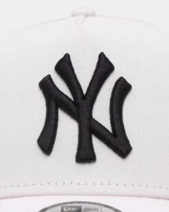 New Era Kid's New York Yankees White UV Activation 9FORTY A-Frame Stretch Fit UV Active White 15 New Era Kid's New York Yankees White UV Activation 9FORTY A-Frame Stretch Fit UV Active White -Sportswear Women Store 195600638477 default 0050