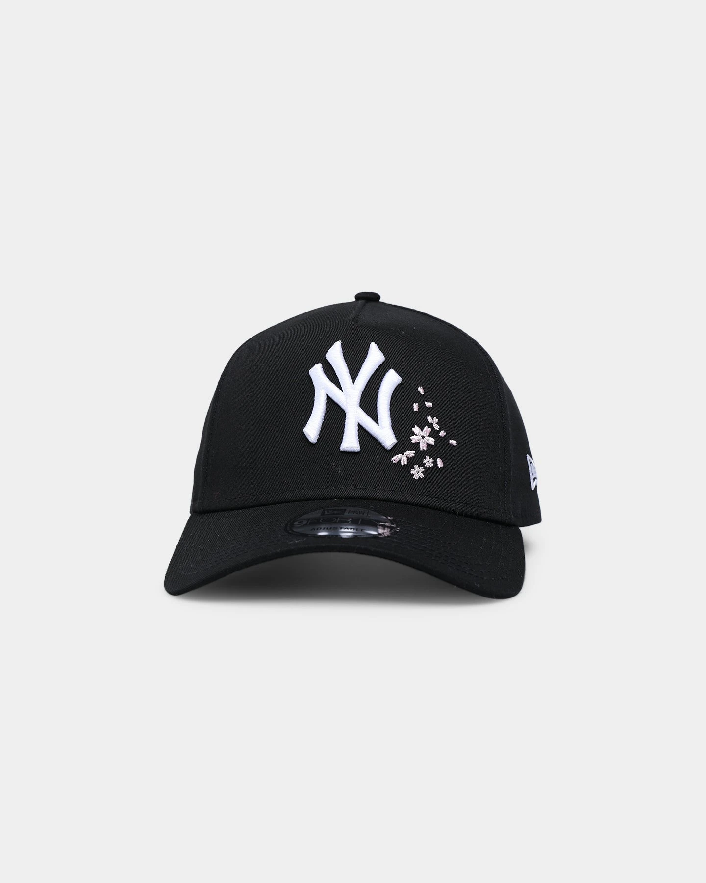 New Era New York Yankees Black Blossom 9FORTY A-Frame Snapback Black/Blossom 3 New Era New York Yankees Black Blossom 9FORTY A-Frame Snapback Black/Blossom