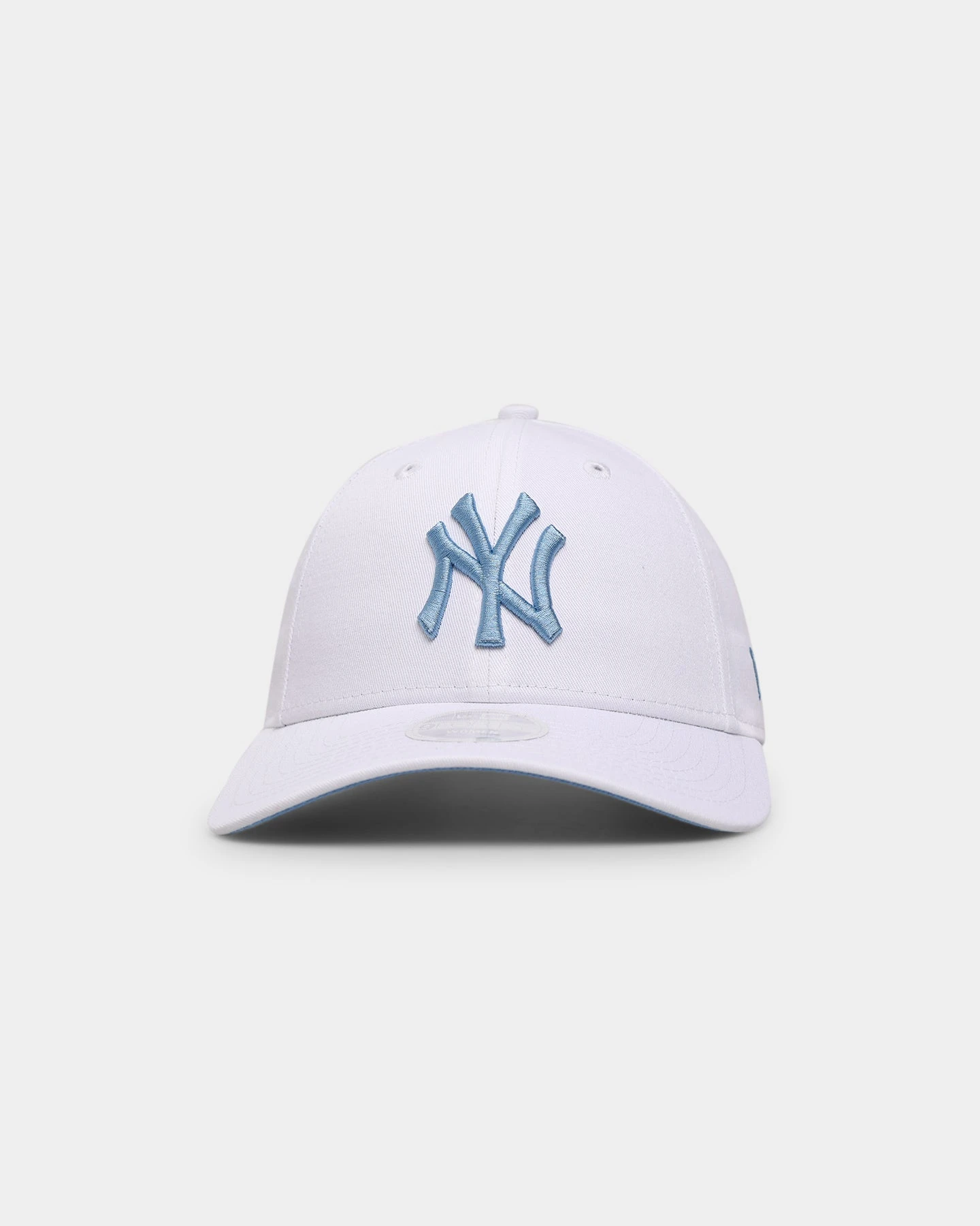 New Era Women's New York Yankees "Legend Blue" 9FORTY Casual Strapback White/Legend Blue 3 New Era Women's New York Yankees "Legend Blue" 9FORTY Casual Strapback White/Legend Blue