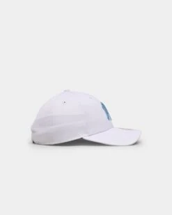 New Era Women's New York Yankees "Legend Blue" 9FORTY Casual Strapback White/Legend Blue 19 New Era Women's New York Yankees "Legend Blue" 9FORTY Casual Strapback White/Legend Blue -Sportswear Women Store 195953584001 default 0030