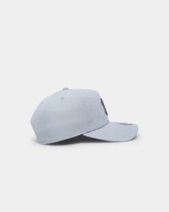 New Era New York Yankees 9FORTY A-Frame Snapback Silver/New Olive -Sportswear Women Store 196080455936 default 0030