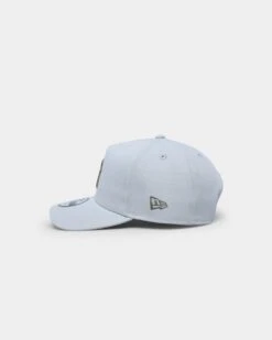 New Era New York Yankees 9FORTY A-Frame Snapback Silver/New Olive -Sportswear Women Store 196080455936 default 0040