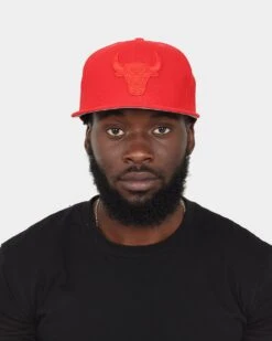 New Era Chicago Bulls 'Dash Mesh' 59FIFTY Fitted Original Team Colours -Sportswear Women Store 196175770654 mens 0100