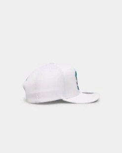 Mitchell & Ness Charlotte Hornets 'Hardwood Classics Patch' Classic Red Snapback Cream -Sportswear Women Store 196294228906 default 0030