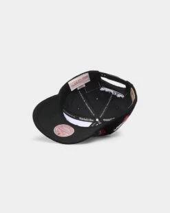 Mitchell & Ness Chicago Bulls 'Anniversary Patch' Deadstock Snapback Black -Sportswear Women Store 196294436769 default 0060