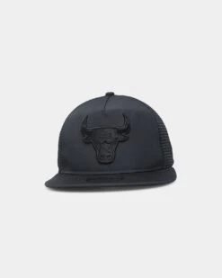 New Era Chicago Bulls Trucker Golfer Snapback Black/Black