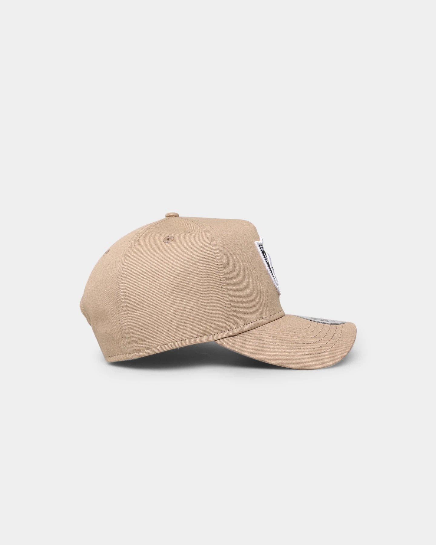 New Era Las Vegas Raiders 'Camel Black White' 9FORTY K-Frame Snapback Camel/Black 6 New Era Las Vegas Raiders 'Camel Black White' 9FORTY K-Frame Snapback Camel/Black - Image 4