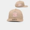 New Era New York Yankees 'Tumbleweed Sundae' Old Golfer Snapback Khaki/Pink -Sportswear Women Store 196313870703 default 0010