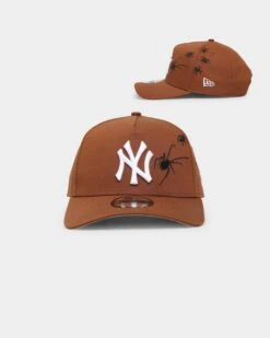 New Era New York Yankees 'Spider Crown' 9FORTY A-Frame Snapback Chocolate