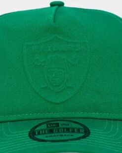 New Era Las Vegas Raiders 'Kelly Green Embossed Logo' Old Golfer Snapback Kelly Green -Sportswear Women Store 196499822633 default 0060
