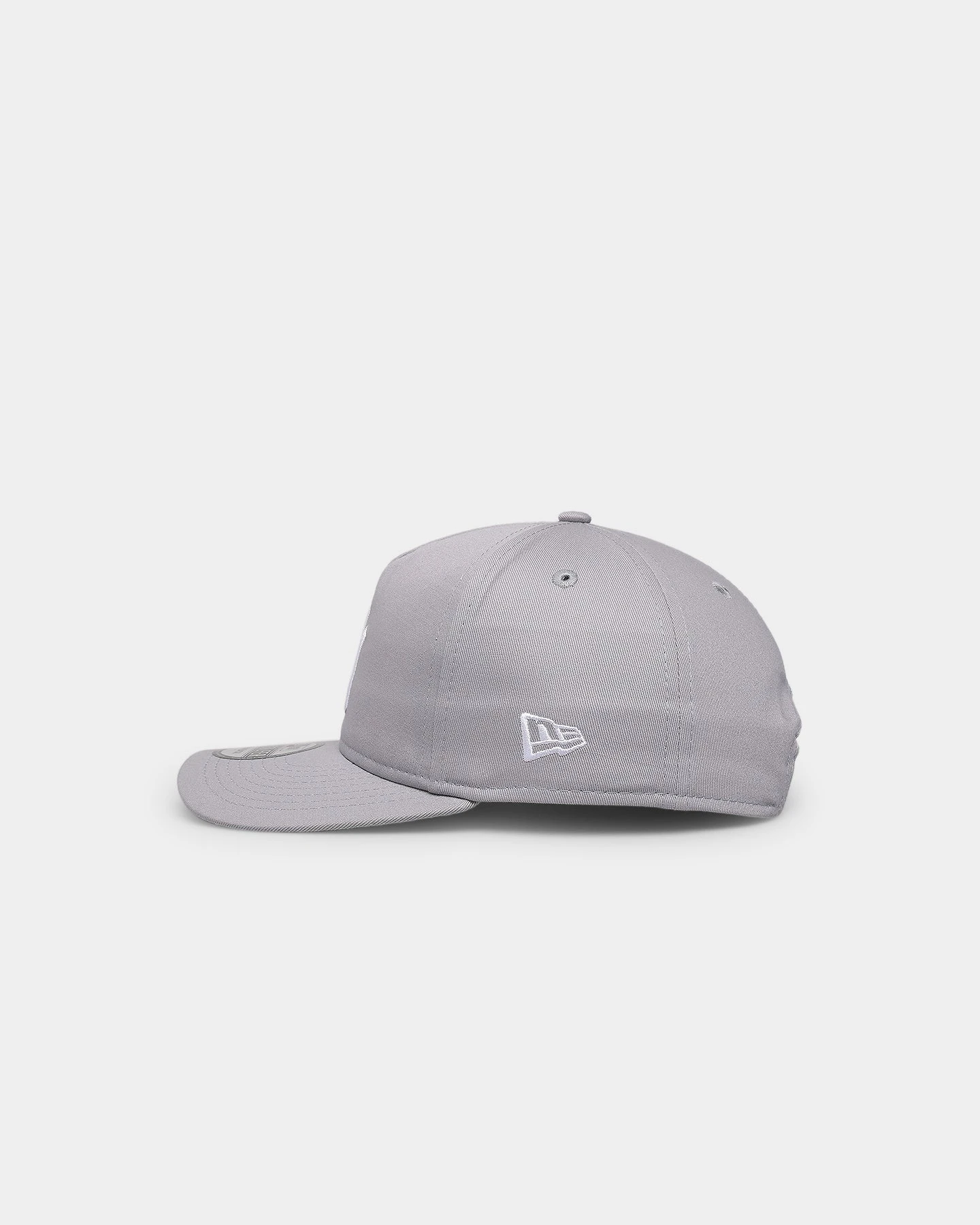New Era New York Yankees 'Koala Grey' Old Golfer Snapback Grey/White 7 New Era New York Yankees 'Koala Grey' Old Golfer Snapback Grey/White - Image 5