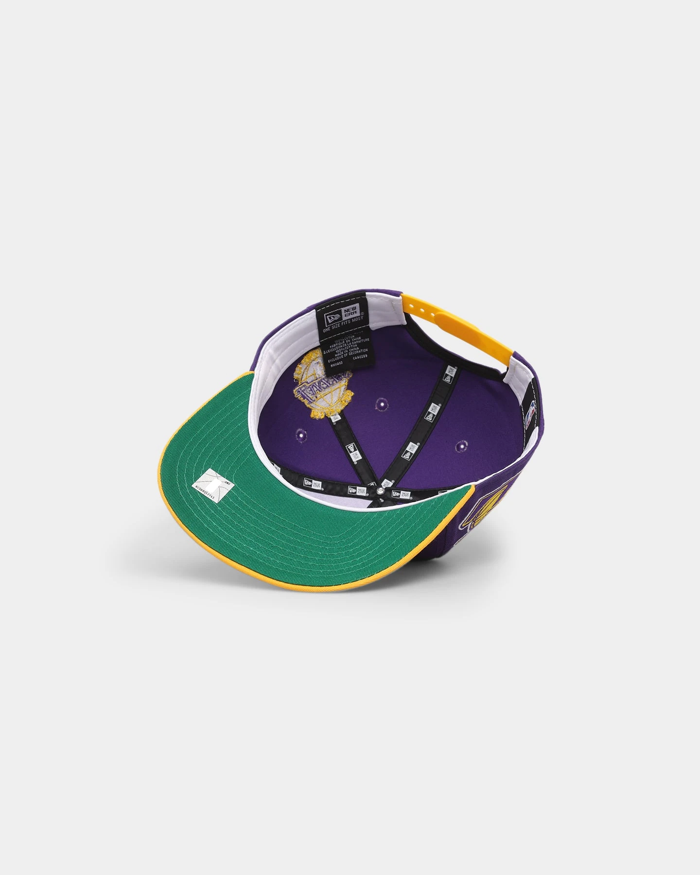 New Era Los Angeles Lakers 'Chenille' Golfer Snapback Purple 8 New Era Los Angeles Lakers 'Chenille' Golfer Snapback Purple - Image 6