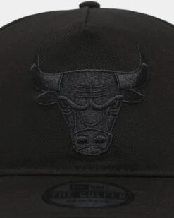 New Era Chicago Bulls Old Golfer Snapback Black/Black -Sportswear Women Store 196819010672 default 0050