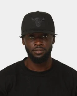 New Era Chicago Bulls Old Golfer Snapback Black/Black -Sportswear Women Store 196819010672 mens 0100