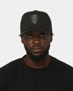New Era Las Vegas Raiders 'Metal Badge' 9FORTY K-Frame Snapback Black/Black 17 New Era Las Vegas Raiders 'Metal Badge' 9FORTY K-Frame Snapback Black/Black -Sportswear Women Store 196819011280 mens 0100