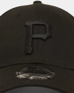 New Era Pittsburgh Pirates 'Black On Black' 9FORTY Casual Strapback Black/Black -Sportswear Women Store 196819011426 default 0050