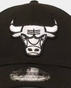 New Era Chicago Bulls Core 9FORTY Casual Strapback Black/White -Sportswear Women Store 196819011723 default 0050