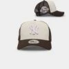 New Era New York Yankees 'Neapolitan Ice Cream' Trucker 9FORTY K-Frame Snapback Chrome White -Sportswear Women Store 197214870540 default 0010