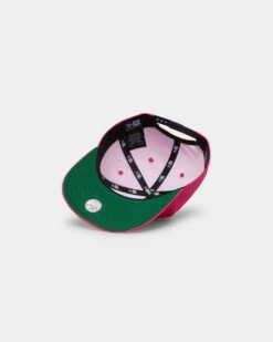 New Era Atlanta Braves 'Citrus Glow' Prolight Golfer Snapback Neon Pink -Sportswear Women Store 197706883423 default 0060