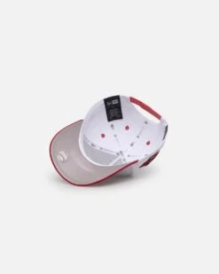 New Era New York Yankees 'Satin Blaze' 9FORTY A-Frame Snapback White/Scarlet -Sportswear Women Store 197707788840 default 0060