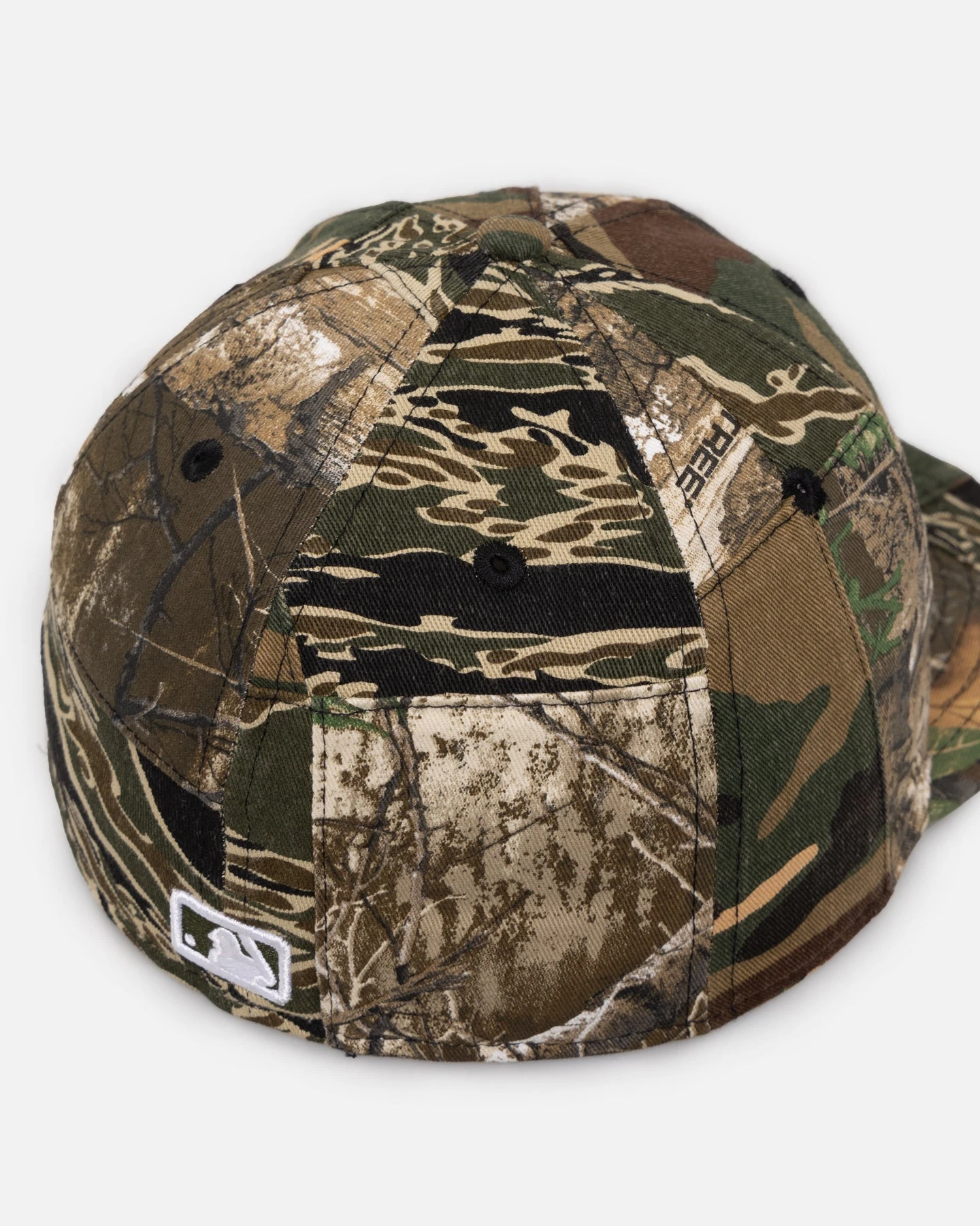 New Era Los Angeles Dodgers 'Patchwork Camo' 59FIFTY Fitted Woodland Camo 4 New Era Los Angeles Dodgers 'Patchwork Camo' 59FIFTY Fitted Woodland Camo - Image 2